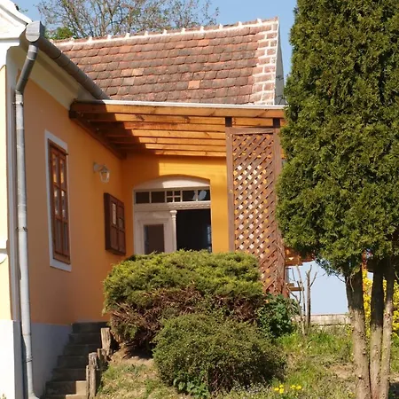 Boronahaz Fogado بيت ضيافة Szalafő